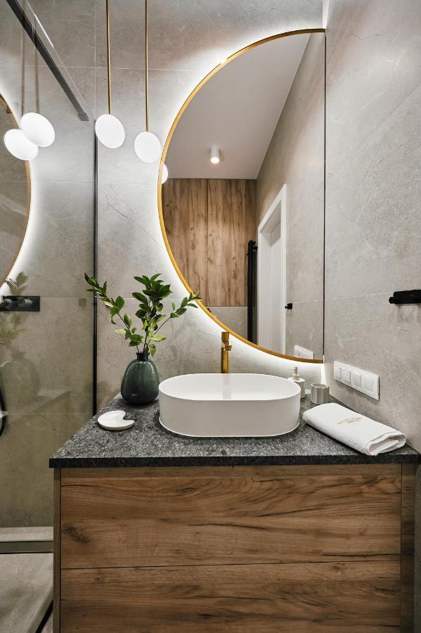 Golden Dreams Luxury Apartment 81 Krakow Ngoại thất bức ảnh